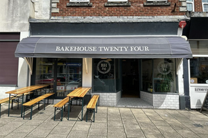 BAKEHOUSE 24